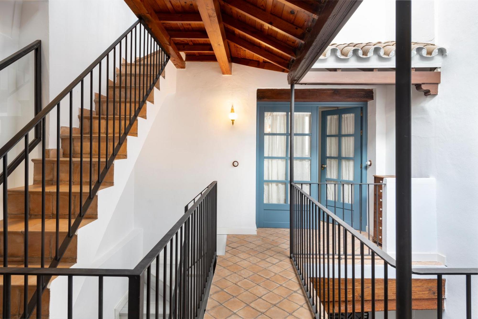 Magno Apartments Virgenes Luxury House Севилья Экстерьер фото