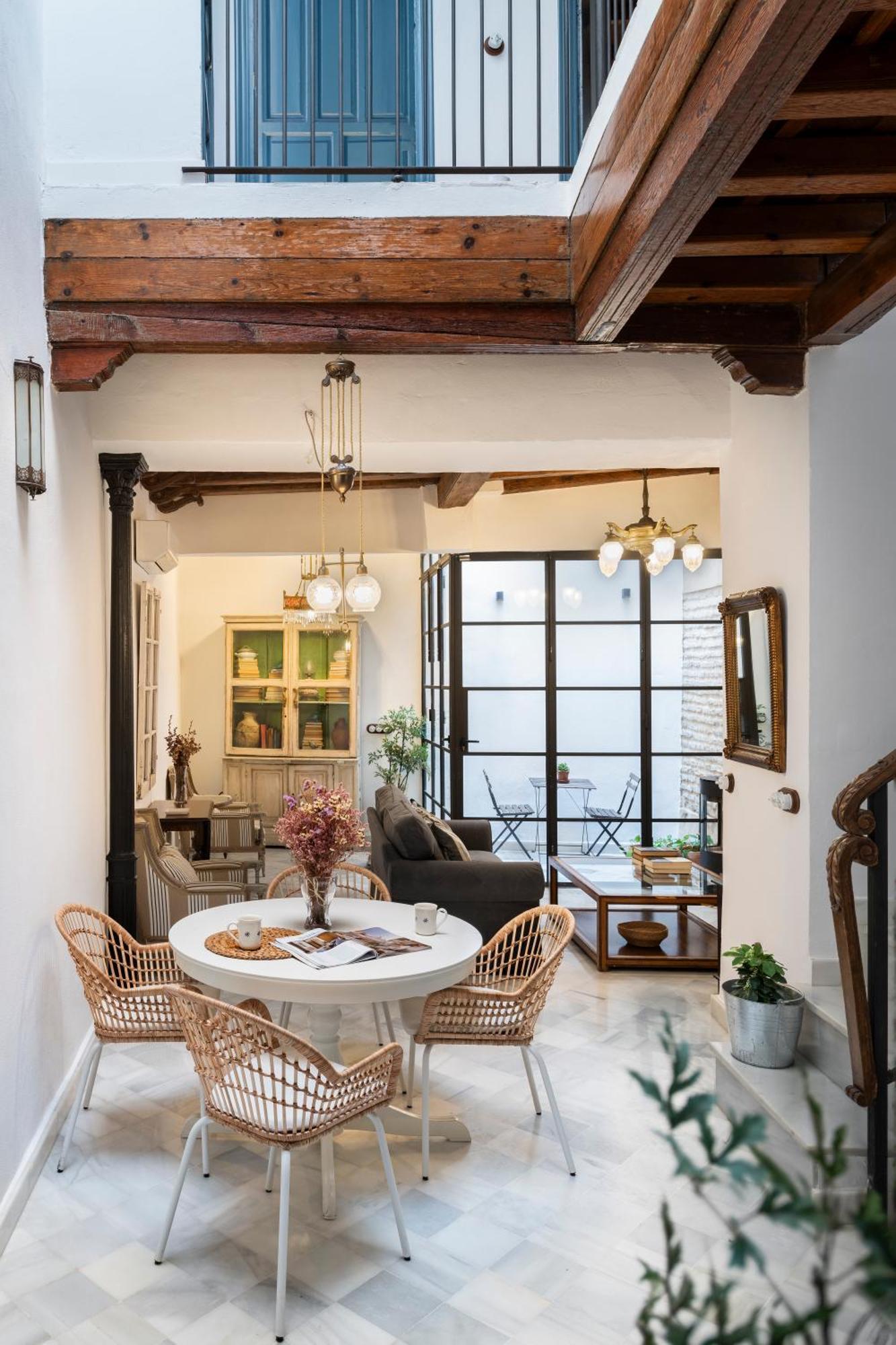 Magno Apartments Virgenes Luxury House Севилья Экстерьер фото